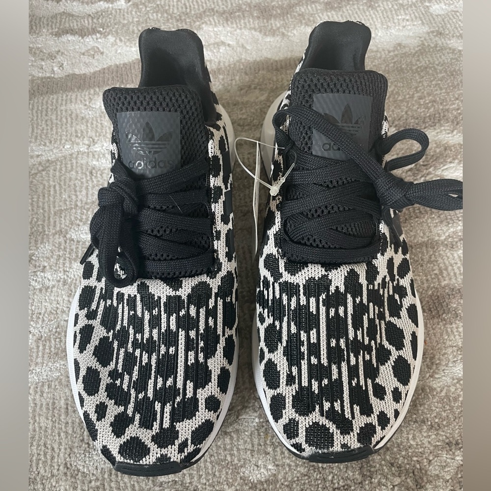 Adidas Women’s Swift Run W Sz 8.5